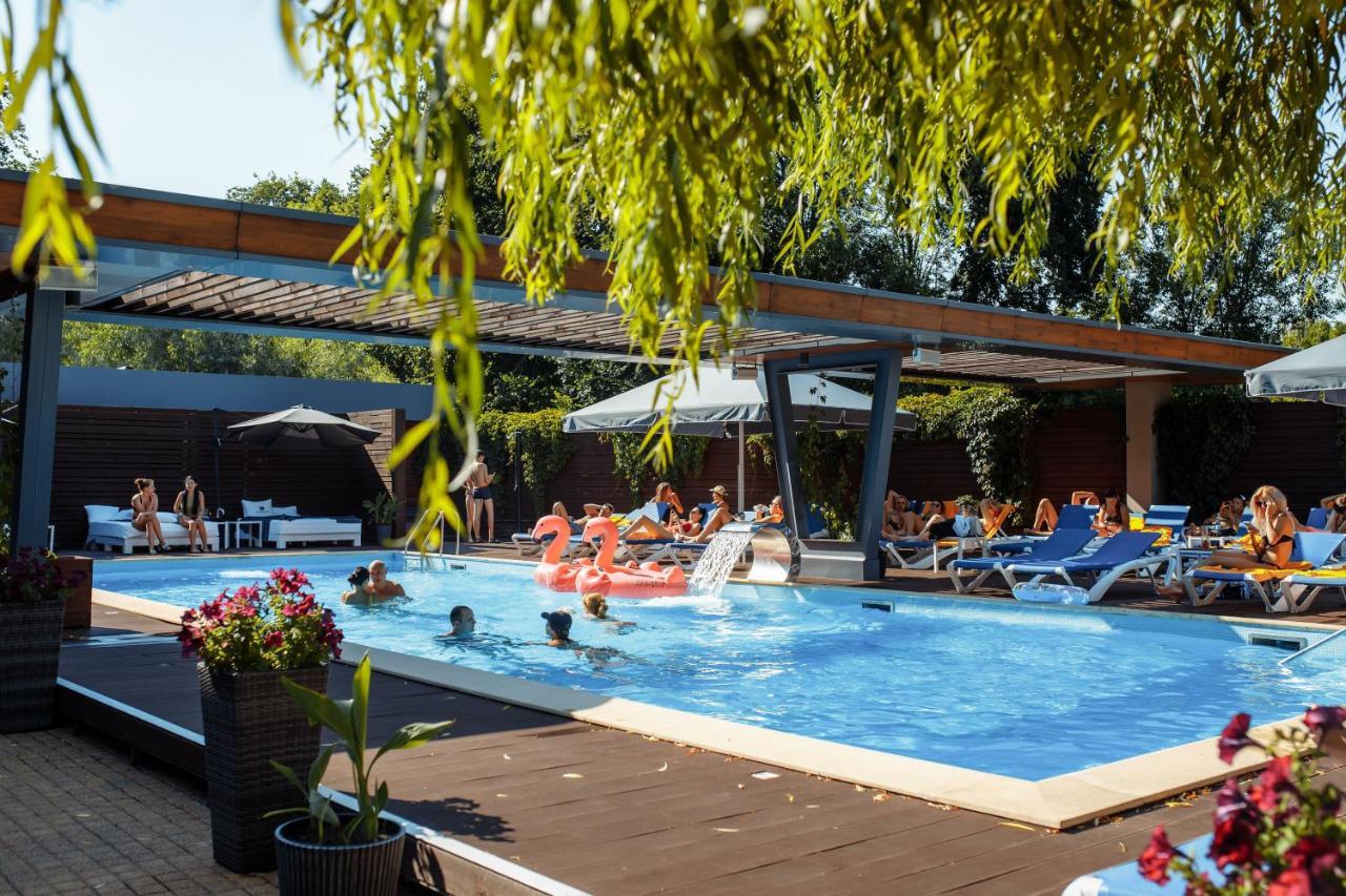 Riverside- Hotel And Mice تشيرنيهيفسكا المظهر الخارجي الصورة