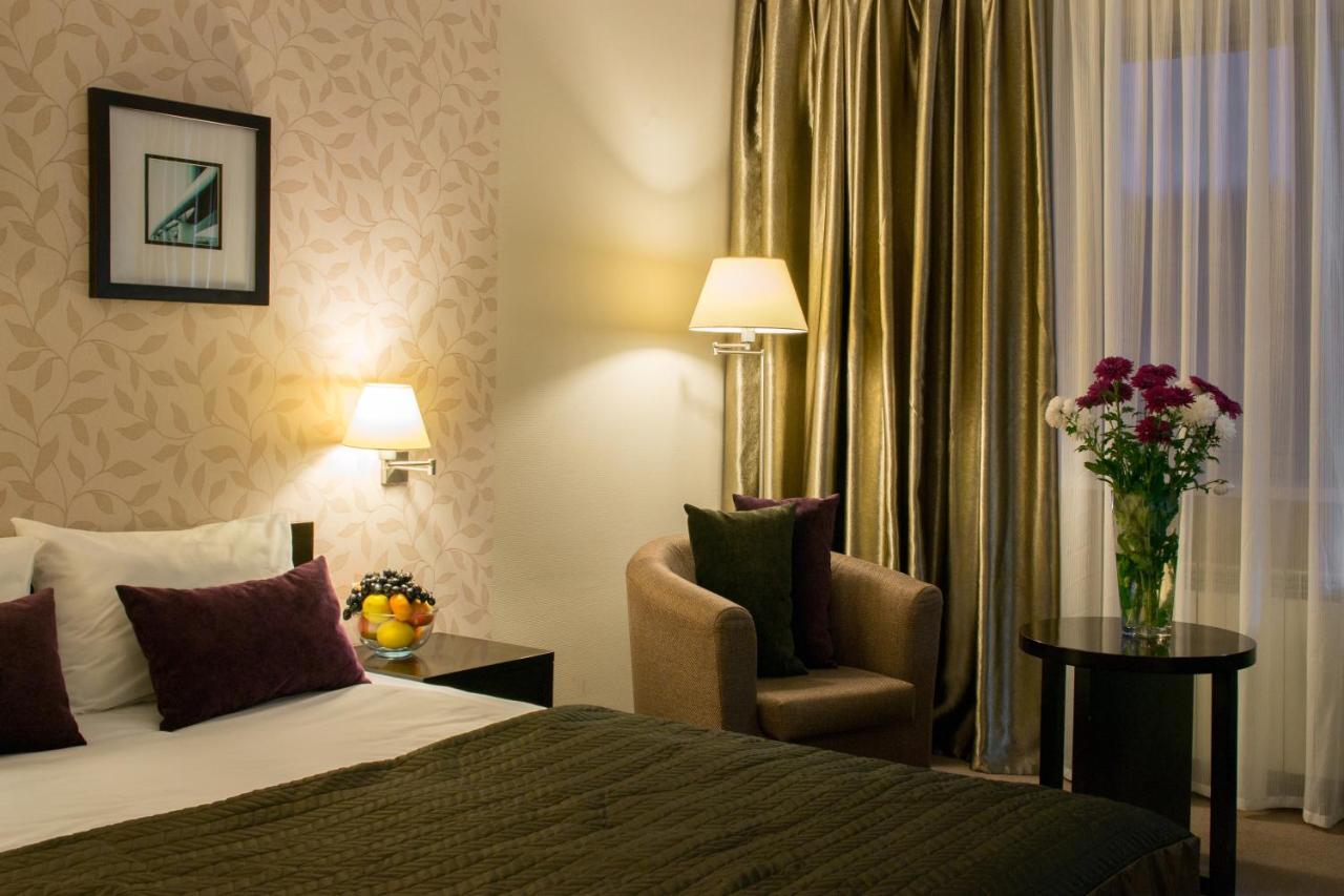 Riverside- Hotel And Mice تشيرنيهيفسكا المظهر الخارجي الصورة