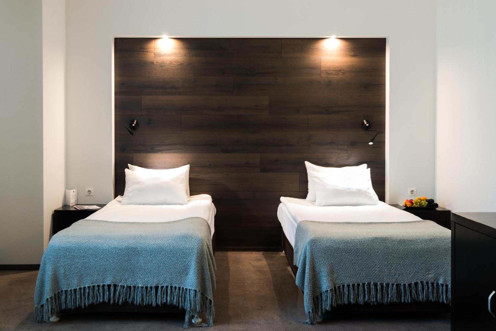 Riverside- Hotel And Mice تشيرنيهيفسكا المظهر الخارجي الصورة