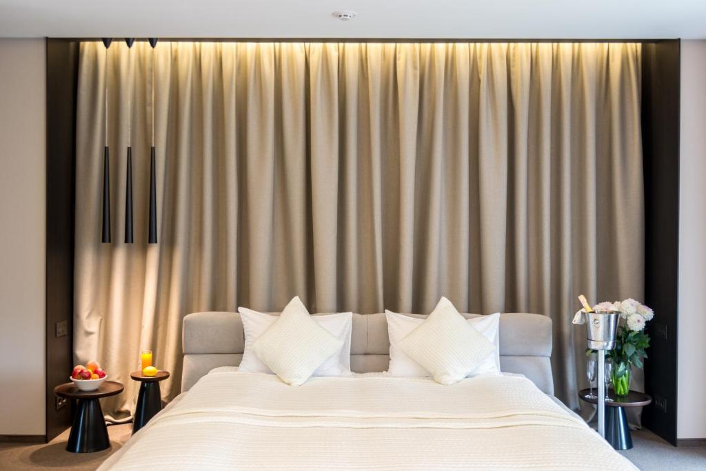 Riverside- Hotel And Mice تشيرنيهيفسكا المظهر الخارجي الصورة